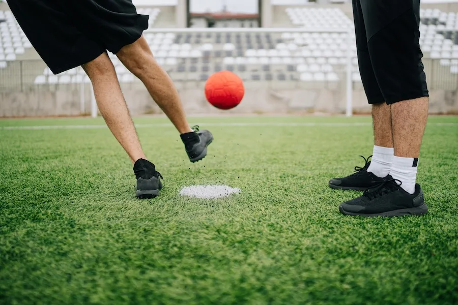 Small-teams Kickball